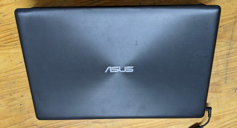 Laptop cũ Asus X550 core i5 RAM 4Gb ổ cứng 500 Gb